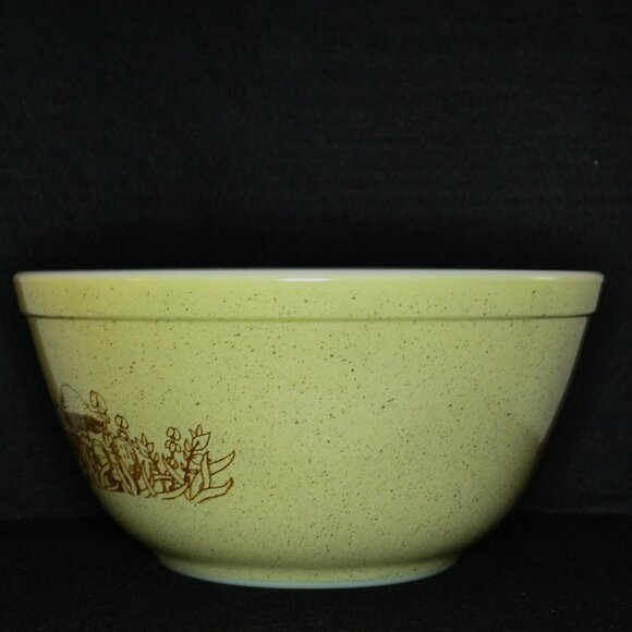 Vintage Pyrex Forest Fancies Mixing Bowl 1980s Speckled Mushroom Design Rustic - Picture 2 of 6